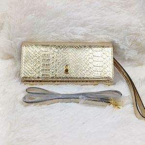 NWOT London Fog Surrey Wallet Crossbody with Wristlet Strap